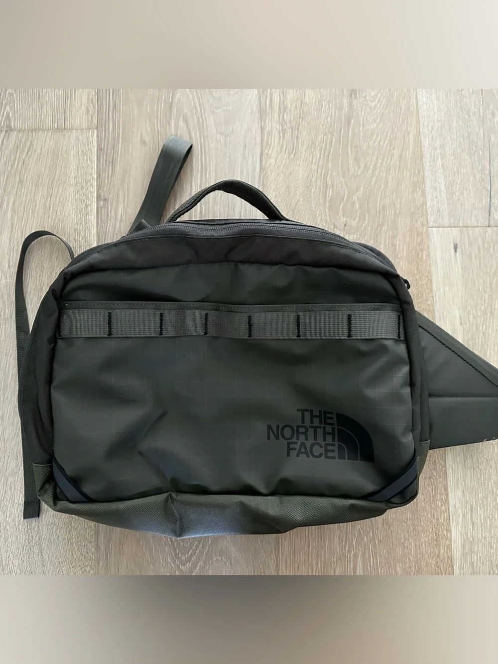 The North Face Base Camp Voyager Sling